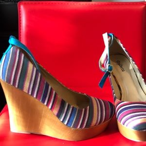 Cute, colorful wedges never worn!